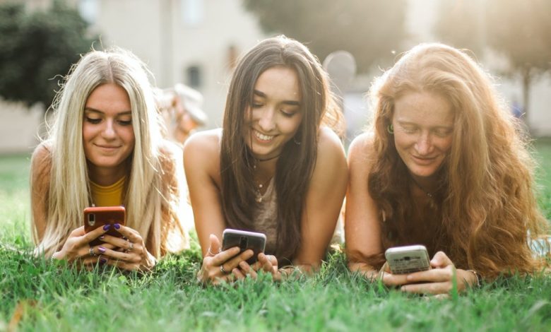 En Çok Hangi Yaş Grubu Sosyal Medya Kullanıyor?