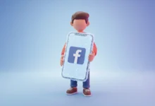 Elinde buzlanmış dev bir akıllı telefon tutan 3D karakter figürü ve ekran üzerindeki Facebook logosu