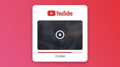 YouTube logosu, video oynatma simgesi ve altında 8.000 sayısı yer alan video oynatıcı arayüzü.