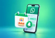 Yeşil arka planda WhatsApp arayüzlü akıllı telefon, yanında 3D doğum günü pastalı takvim ve bildirim zili.