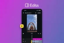 Mor-pembe arka planda Edits logosu ve video düzenleme arayüzlü akıllı telefon.